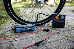 ANSMANN Chargeur de batterie BC, 6-12V/10A, noir/bleu