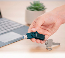 hama Clé USB 3.0 "Rotate", 128 GB, bleu pétrole